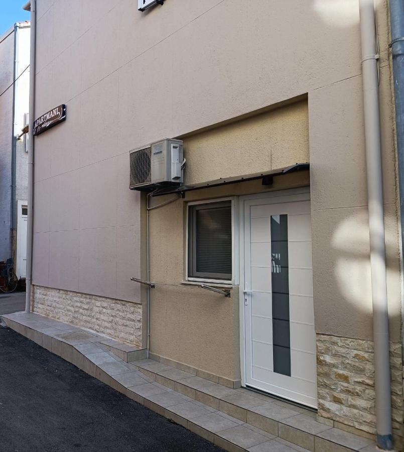 Apartments Vrime Biograd Na Moru Ngoại thất bức ảnh