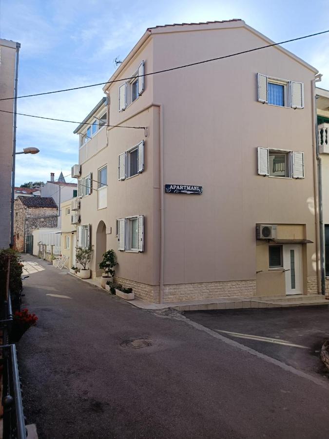 Apartments Vrime Biograd Na Moru Ngoại thất bức ảnh