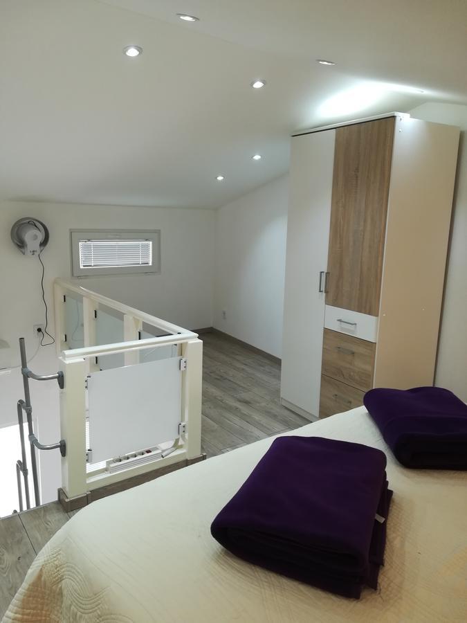 Apartments Vrime Biograd Na Moru Ngoại thất bức ảnh